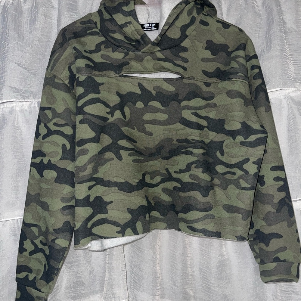 New crop hoodie